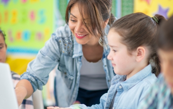 CHC30221 Certificate III in School Based Education Support